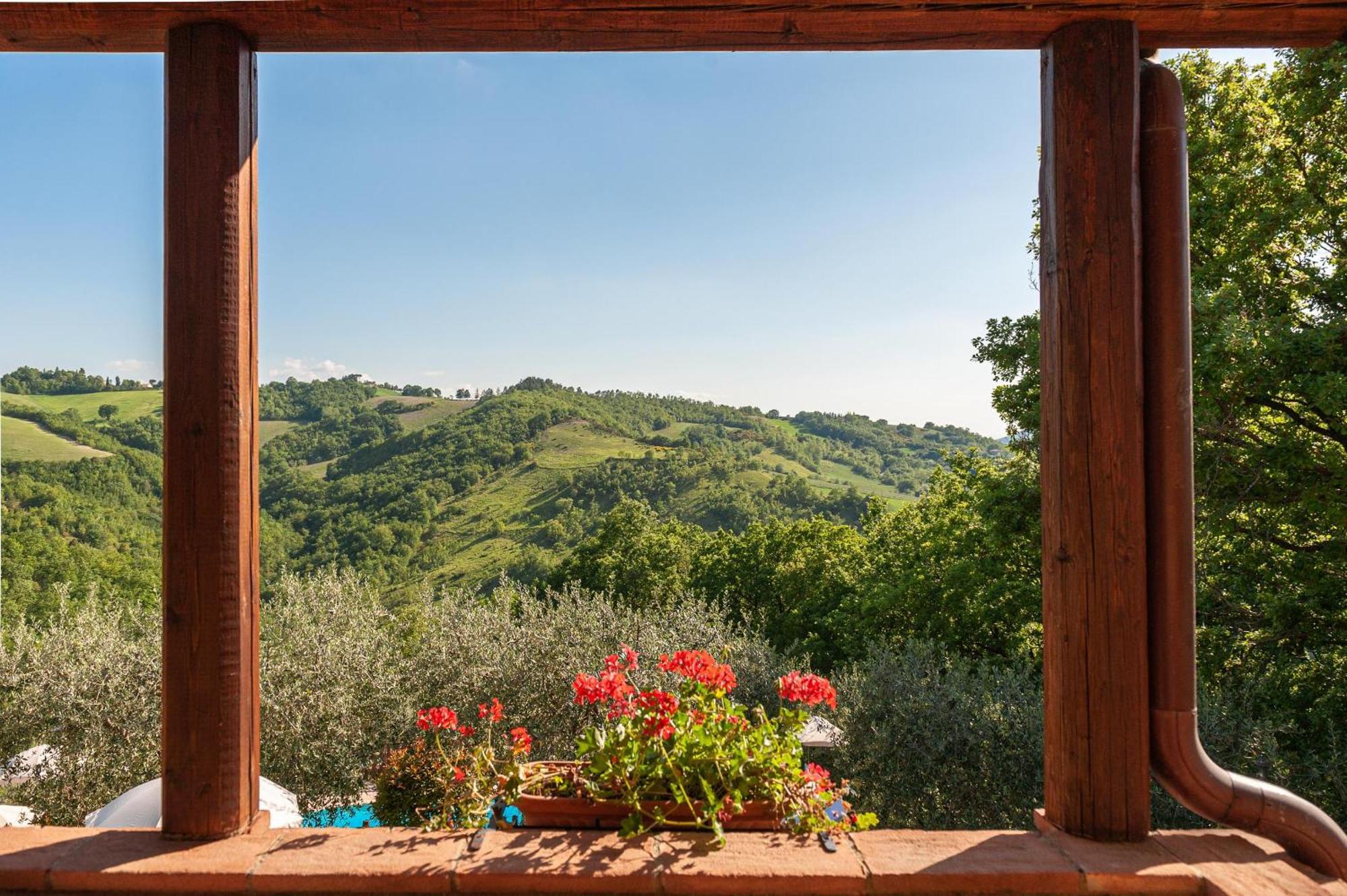 Valfabbrica Agriturismo Le Dolci Colline מראה חיצוני תמונה